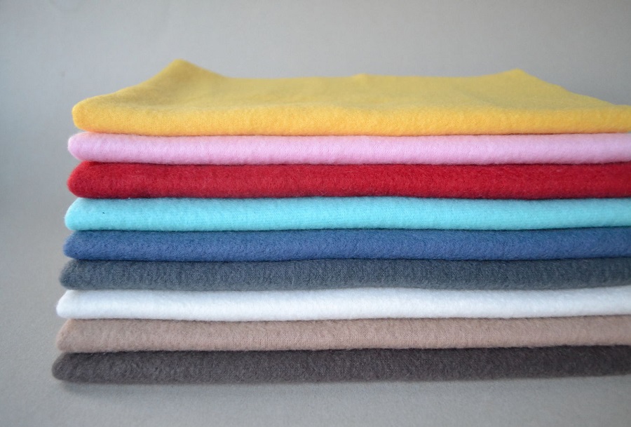 What is fleece: material composition, varieties